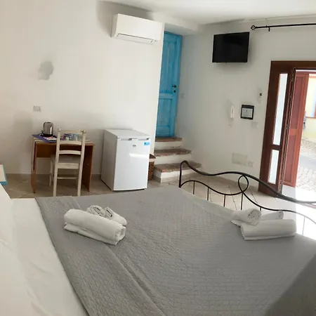 Economy Piano Strada, Sas Tilibbas , Ammentos 3*