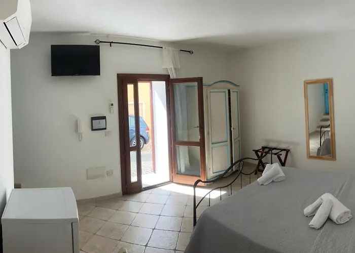 Affittacamere Economy Piano Strada, Sas Tilibbas , Ammentos Posada (Sardinia)