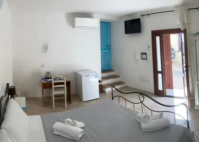 Economy Piano Strada, Sas Tilibbas , Ammentos 3*